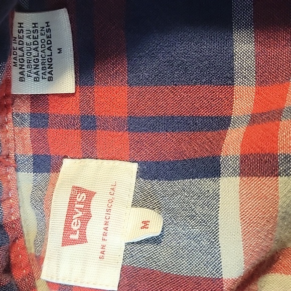 Levi's Red and Blue Plaid Casual Button Down Shirt Medium - Picture 10 of 11